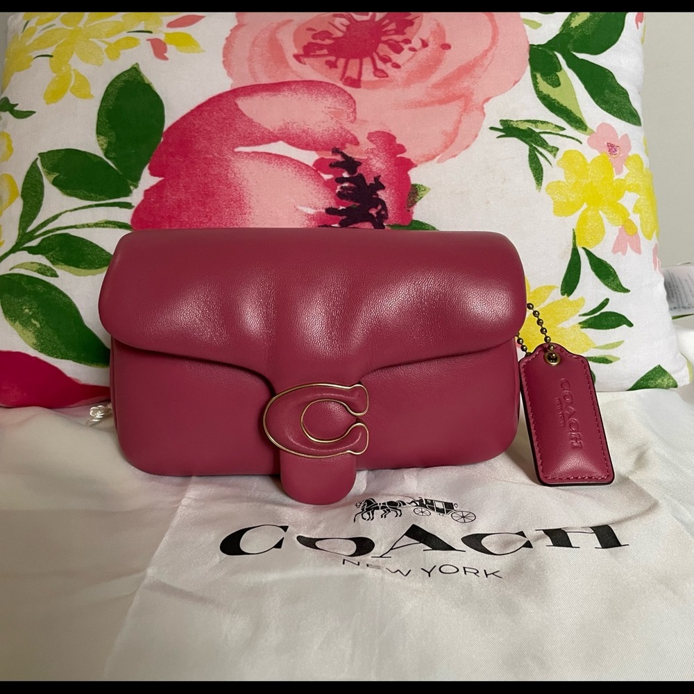 Coach pillow tabby 18 in colour rouge/pink